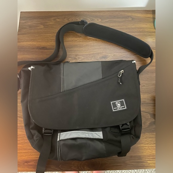 Handbags - OIWAS Messenger Bag